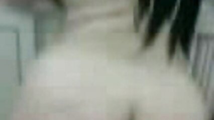 cómo masajear la vagina con un pene largo.