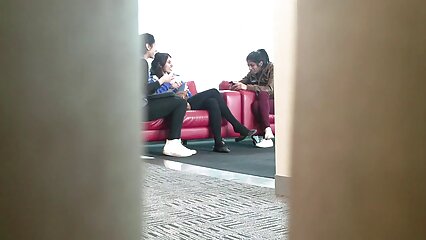 Sorpresa de una morena en forma de sexo interracial